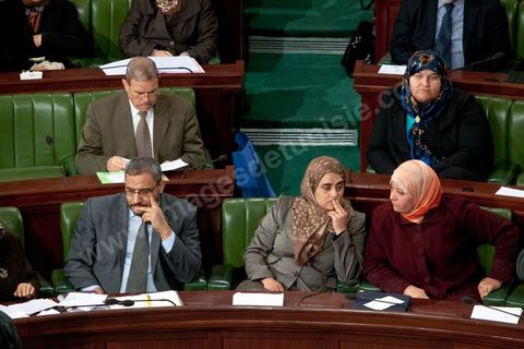 14 février 2013 : députés du parti Ennahdha. Convocation d'une séance extraordinaire à l'Assemblée Constituante pour débattre de la situation de crise polituqe en cours suite à l'assassinat de Chokri Belaid et l'annonce d ela formation d'un gouvernement de technocrates par Hammadi Jebali, Premier Ministre