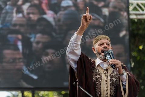 16 février 2013 : Habib Ellouze, député islamiste à la Constituante lors d'une Manifestation organisée par Ennahdha le 16 février 2013 pour défendre la légitimité de l'Assemblée constituante et le principe d'un gouvernement politique.
