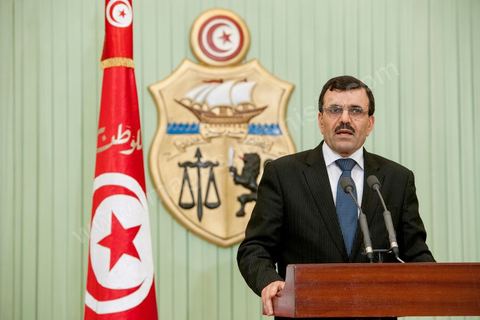 22 février 2013 : Palais Présidentiel de Carthage, Moncef Marzouki, Président de la République, reçoit Ali Laryedh, le nouveau Premier Ministre, choisit par le parti Ennahdha. Le Président remet sa décision au Premier Ministre. Puis intervention de Ali Laryedh. 