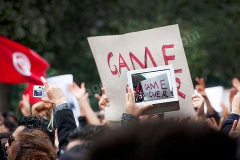 23 février 2013 : près de 3000 partisans et citoyens sont venus protester devant le Ministère de l'Intérieur pour la lenteur de l'enquête sur l'assassinat du militant politique Chokri Belaid le 6 février dernier. Les slogans ont aussi accusé le parti au pouvoir Ennahdha et son dirigeant Rached Ghannouchi.