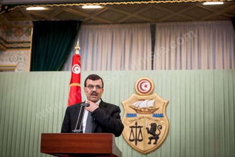 8 mars 2013 : Ali Larayedh, nommé nouveau Premier Ministre tunisien il y a deux semaines vient remettre au Président de la République Moncef Marzouki, la liste des noms pour son nouveau gouvernement. Puis présentation à la presse d ela composition de son nouveau gouvernement qui doit avoir l'approbation de l'Assemblée en début de semaine prochaine.