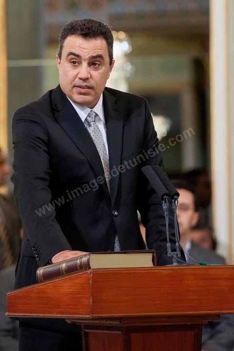 13 mars 2013 : à la présidence de la République, le nouveau gouvernement de Ali Larayedh, qui a remporté le vote de confiance le matin même à l'assemblée, prête serment et pose pour la photo du gouvernement Ennahdha 2 avec le Président de la République Moncef Marzouki.