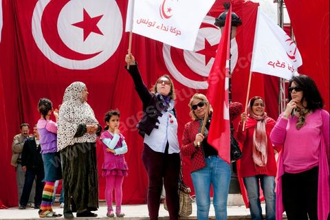 9 avril 2013 : meeting à Bab Souika, quartier populaire de Tunis, de l'Union pour la Tunisie à l'occasion de la journée des martyrs et après la première marche politique  à l'avenue Bourguiba à Tunis de la nouvelle alliance politique "Union pour la Tunisie", regroupant les partis progressistes Nidaa Tounes, Al Joumhouri, Al Massar, Parti Socialiste et Parti Patriotique.