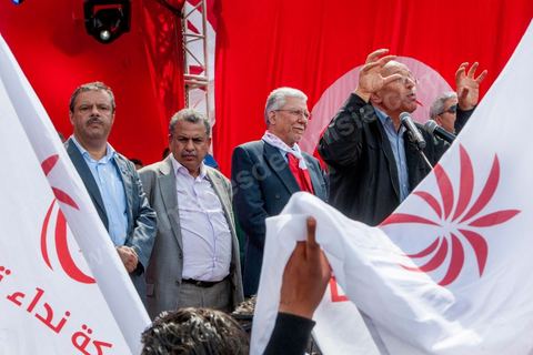 9 avril 2013 : mohamed Kilani Secrétaire Général du Parti Socialiste tunisien au meeting à Bab Souika, quartier populaire de Tunis, de l'Union pour la Tunisie à l'occasion de la journée des martyrs et après la première marche politique  à l'avenue Bourguiba à Tunis de la nouvelle alliance politique "Union pour la Tunisie", regroupant les partis progressistes Nidaa Tounes, Al Joumhouri, Al Massar, Parti Socialiste et Parti Patriotique.