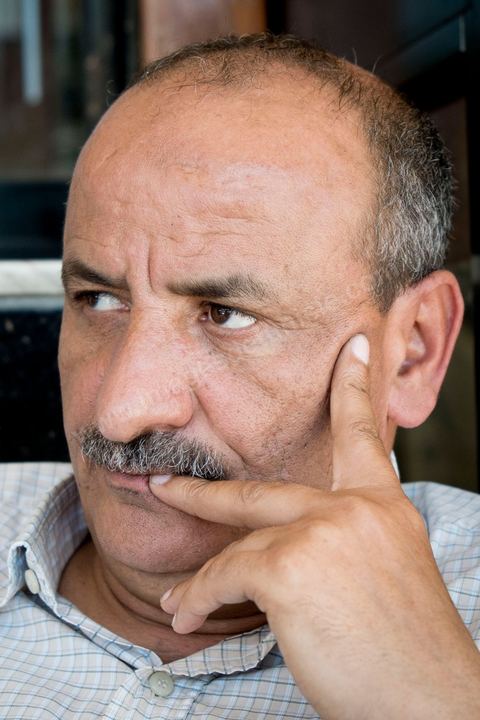 Portrait Mounir Sboui, le père de Amina, la première Femen de Tunisie, actuellement en prison