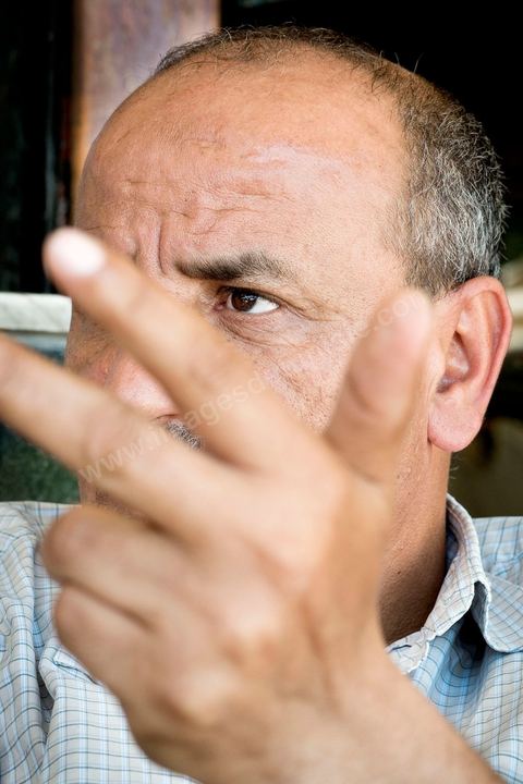 Portrait Mounir Sboui, le père de Amina, la première Femen de Tunisie, actuellement en prison