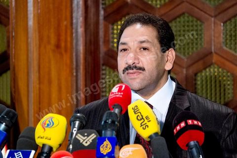 4 août 2013 : Lotfi Ben Jeddou, Ministre de l'Intérieur en conférence de presse sur la situation sécuritaire et la lutte antiterroriste en cours. Il a annoncé qu’un suspect de "terrorisme" avait été tué et quatre complices arrêtés lors d’une opération ce dimanche près de Tunis.