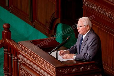 06 août 2013 : discours de  Rachid Sabbagh, Ministre de la Défense, à la  première séance de l'Assemblée depuis l'assassinat du député Mohamed Brahmi. La séance plénière débute par un long hommage au martyr avec prières et discours en présence des députés, hormis les 57 en retrait, du Premier Ministre et des ministres de l'Intérieur et de la Défense qui par leurs discours exposeront la situation dans le pays.