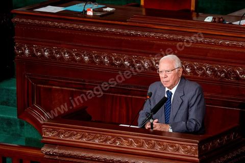 06 août 2013 : discours de  Rachid Sabbagh, Ministre de la Défense, à la  première séance de l'Assemblée depuis l'assassinat du député Mohamed Brahmi. La séance plénière débute par un long hommage au martyr avec prières et discours en présence des députés, hormis les 57 en retrait, du Premier Ministre et des ministres de l'Intérieur et de la Défense qui par leurs discours exposeront la situation dans le pays.