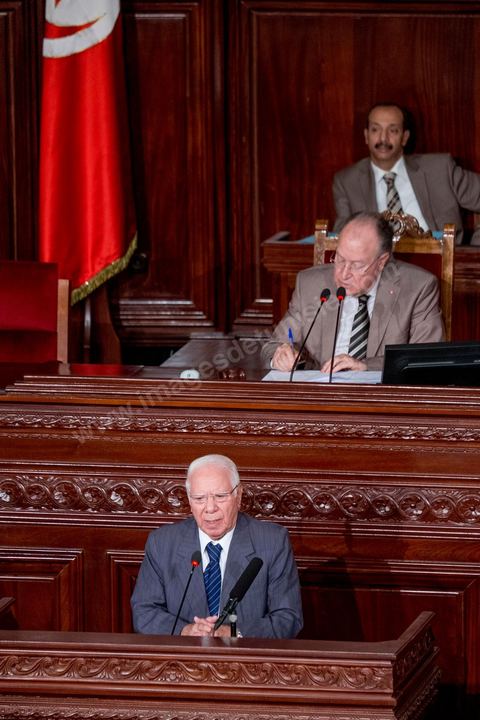 06 août 2013 : discours de  Rachid Sabbagh, Ministre de la Défense, à la  première séance de l'Assemblée depuis l'assassinat du député Mohamed Brahmi. La séance plénière débute par un long hommage au martyr avec prières et discours en présence des députés, hormis les 57 en retrait, du Premier Ministre et des ministres de l'Intérieur et de la Défense qui par leurs discours exposeront la situation dans le pays.