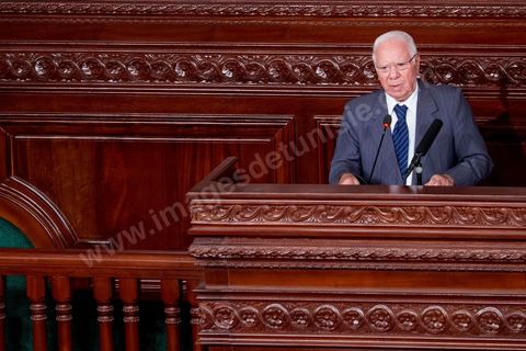 06 août 2013 : discours de  Rachid Sabbagh, Ministre de la Défense, à la  première séance de l'Assemblée depuis l'assassinat du député Mohamed Brahmi. La séance plénière débute par un long hommage au martyr avec prières et discours en présence des députés, hormis les 57 en retrait, du Premier Ministre et des ministres de l'Intérieur et de la Défense qui par leurs discours exposeront la situation dans le pays.