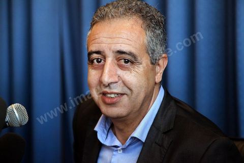 2 octobre 2013 : Nizar Snoussi à la conférence de presse de l'IRVA (initiative sur la recherche de la vérité des assassinats), révélant documents du MI à l'appui le rôle du parti Ennahdha dans l'assassinat de Belaid en février 2013.