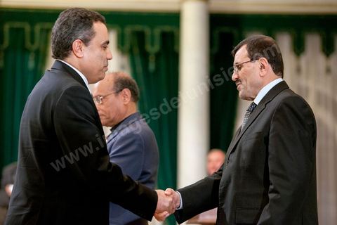 13 mars 2013 : Mehdi Jomaa lors de sa prestation de serment comme Ministre de l'Industrie, avec Ali Larayedh Premier Ministre, a été nommé samedi 14 décembre nouveau Premier Ministre tunisien suit au Dialogue national.