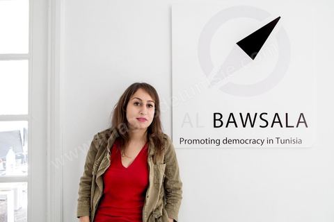 Amira Yahyaoui, Présidente de Al Bawsala, dans les bureau de l'ONG.