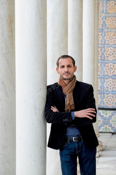 Selim Kharrat, Directeur Executif. de Al Bawsala (la boussole) est une organisation non gouvernementale de droit tunisien à but non lucratif. Elle est indépendante de toute influence politique. L'équipe travaille depuis 2012 comme un l’observatoire de l’Assemblée nationale constituante.