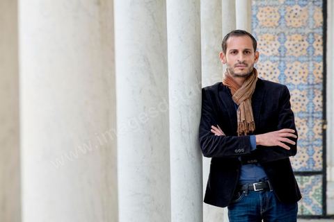 Selim Kharrat, Directeur Executif. de Al Bawsala (la boussole) est une organisation non gouvernementale de droit tunisien à but non lucratif. Elle est indépendante de toute influence politique. L'équipe travaille depuis 2012 comme un l’observatoire de l’Assemblée nationale constituante.