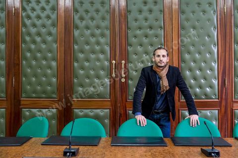 Selim Kharrat, Directeur Executif. de Al Bawsala (la boussole) est une organisation non gouvernementale de droit tunisien à but non lucratif. Elle est indépendante de toute influence politique. L'équipe travaille depuis 2012 comme un l’observatoire de l’Assemblée nationale constituante.