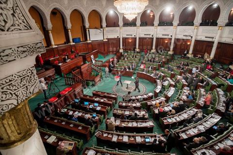 8 janvier 2014 : Fin du vote pour l'élection des membres de la commission électorale indépendante (ISIE).