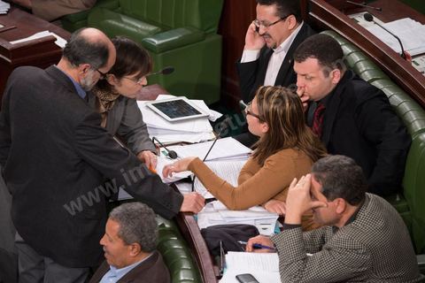 13 janvier 2014, à l'Assemblée nationale constituante, l'examen des articles relatifs au pouvoir juidiciaire donne lieu à une très vive polémique et à plusieurs incidents de séance durant lesquels certains députés sont sur le point d'en venir aux mains.