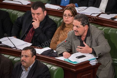 13 janvier 2014, à l'Assemblée nationale constituante, l'examen des articles relatifs au pouvoir juidiciaire donne lieu à une très vive polémique et à plusieurs incidents de séance durant lesquels certains députés sont sur le point d'en venir aux mains.