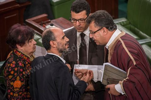 13 janvier 2014, à l'Assemblée nationale constituante, l'examen des articles relatifs au pouvoir juidiciaire donne lieu à une très vive polémique et à plusieurs incidents de séance durant lesquels certains députés sont sur le point d'en venir aux mains.