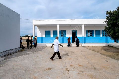17 janvier 2014 : Au collège de la petite ville de Grawa dans la région de Monastir. Pour l'année 2012-2013 plus de 100 000 éléves ont quitté l'école selon le ministre de l'Education. 