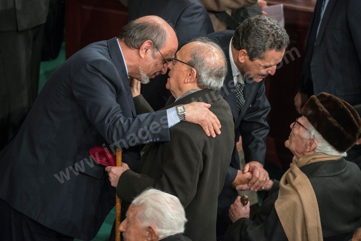 M23-400 Signature de la constitution et fete 27012014