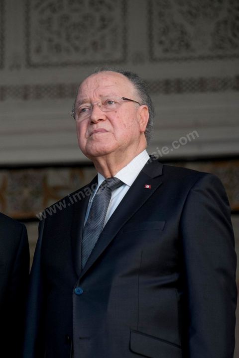 7 février 2014 : Arrivée de François Hollande à l'ANC accueilli par son président Mustapha Ben Jaafar. cérémonie de célébration de la nouvelel constitution tunisienne à l'Assemblée Nationale constituante en pésence des 3 présidents tunisiens, Moncef Marzouki, présidnet de la République, Mustapha Ben Jaafar, Président de l'Assemblée, et Mehdi Jomaa, Président du gouvernment, ainsi que du président françois François Hollande et des représentants de plusieurs pays, députés et leaders de partis politiques.
