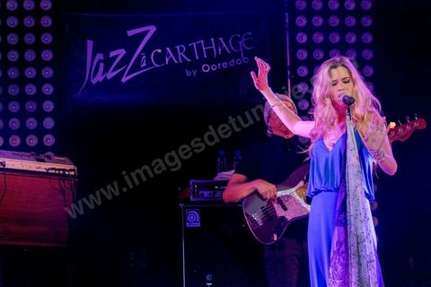 12 avril 2014 : Concert de Joss Stone pour son "Total World Tour" au Festival de Jazz à Carthage dans la banlieue nord de Tunis. Un accueil très chaleureux de plus de 2000 tunisiens. 