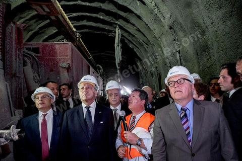25 avril 2014 : Visite du chantier du Réseau Ferroviaire Rapide de Tunis (RFR) à Tunis. Projet financé par l'état tunisien, l'AFD, la BEI, la KfW et l'UE. Visite conjointe de Laurent Fabius, Ministre des Affaires Etrangères français et de son homologue allemand Frank-Walter Steinmeier à Tunis.