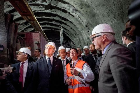 25 avril 2014 : Visite du chantier du Réseau Ferroviaire Rapide de Tunis (RFR) à Tunis. Projet financé par l'état tunisien, l'AFD, la BEI, la KfW et l'UE. Visite conjointe de Laurent Fabius, Ministre des Affaires Etrangères français et de son homologue allemand Frank-Walter Steinmeier à Tunis.