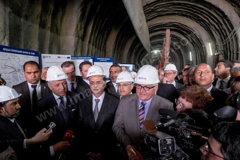 25 avril 2014 : Visite du chantier du Réseau Ferroviaire Rapide de Tunis (RFR) à Tunis. Projet financé par l'état tunisien, l'AFD, la BEI, la KfW et l'UE. Visite conjointe de Laurent Fabius, Ministre des Affaires Etrangères français et de son homologue allemand Frank-Walter Steinmeier à Tunis.