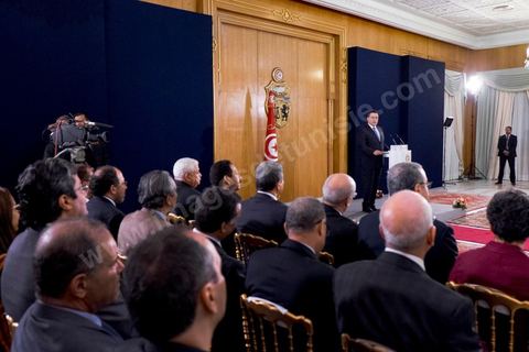 14 mai 2014 : Conférence de presse de Mehdi Jomaa, chef du gouvernement, pour son bilan des 100 jours. en présence des membres de son gouvernement, des chefs et rédacteurs en chefs des médias tunisiens et étrangers.