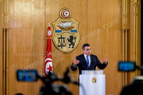 14 mai 2014 : Conférence de presse de Mehdi Jomaa, chef du gouvernement, pour son bilan des 100 jours. en présence des membres de son gouvernement, des chefs et rédacteurs en chefs des médias tunisiens et étrangers.