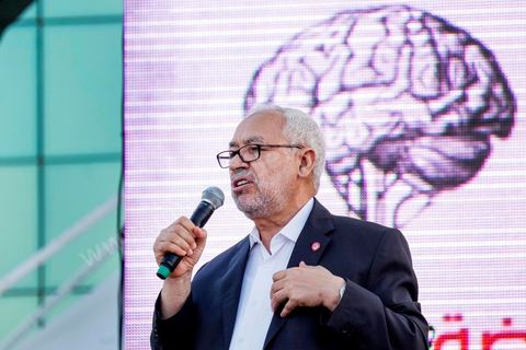 7 juin 2014 : Rached Ghannouchi, fondateur et Président du parti islamiste Ennahdha. Le parti islamiste Ennahdha fête son 33ème anniversaire sur la grade place de la Kasbah à Tunis. Plus de 3000 militants sont venus assister à ce qui ressemble à un meeting politique, musique et discours du fondateur et président du parti Rached Ghannouchi.