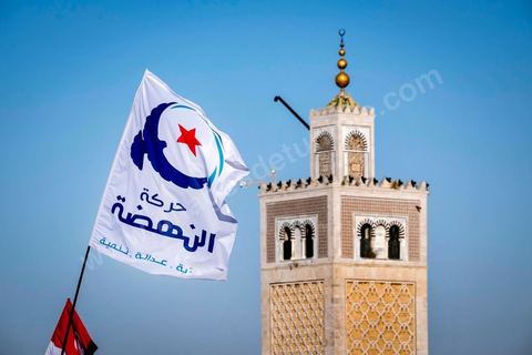 7 juin 2014 : le parti islamiste Ennahdha fête son 33ème anniversaire sur la grade place de la Kasbah à Tunis. Plus de 3000 militants sont venus assister à ce qui ressemble à un meeting politique, musique et discours du fondateur et président du parti Rached Ghannouchi.