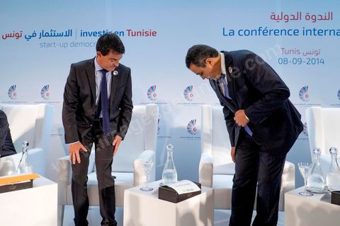 08 septembre 2014 : les premiers ministres Manuel Valls (France) et Mehdi Jomaa (Tunisie) prennent place à la  Conférence "Investir en Tunisie, start up democracy" organisé apr la Tunisie et la France avec la présence de nombreux pays. La Tunisie présente, au cours de cette conférence, 20 projets structurants d’investissement dans plusieurs secteurs à l’instar des nouvelles technologies, des énergies renouvelables, de l’industrie, du tourisme et du commerce.