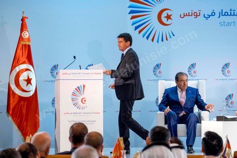 08 septembre 2014 : discours de Manuel Valls Premier ministre français lors de l'ouverture de la  Conférence "Investir en Tunisie, start up democracy" organisé apr la Tunisie et la France avec la présence de nombreux pays. La Tunisie présente, au cours de cette conférence, 20 projets structurants d’investissement dans plusieurs secteurs à l’instar des nouvelles technologies, des énergies renouvelables, de l’industrie, du tourisme et du commerce.