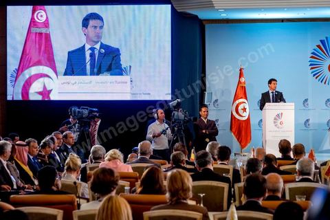 08 septembre 2014 : discours de Manuel Valls Premier ministre français lors de l'ouverture de la  Conférence "Investir en Tunisie, start up democracy" organisé apr la Tunisie et la France avec la présence de nombreux pays. La Tunisie présente, au cours de cette conférence, 20 projets structurants d’investissement dans plusieurs secteurs à l’instar des nouvelles technologies, des énergies renouvelables, de l’industrie, du tourisme et du commerce.