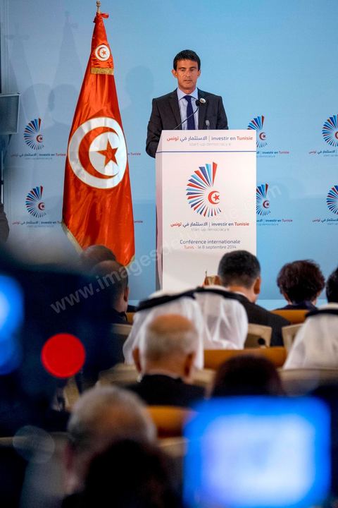 08 septembre 2014 : discours de Manuel Valls Premier ministre français lors de l'ouverture de la  Conférence "Investir en Tunisie, start up democracy" organisé apr la Tunisie et la France avec la présence de nombreux pays. La Tunisie présente, au cours de cette conférence, 20 projets structurants d’investissement dans plusieurs secteurs à l’instar des nouvelles technologies, des énergies renouvelables, de l’industrie, du tourisme et du commerce.