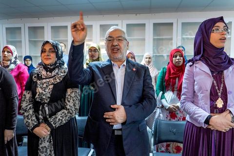 11 septembre 2014 : lors d'une conférence de presse en présence de Rached Ghannouchi, les jeunes d'Ennahdha ont présenté les jeunes candidats sur les listes d'Ennahdha. Sous le slogan "C'est le moment de laisser la place aux jeunes" une dizaine de candidats ont pris la parole pour se présenter. Les jeunes au nombre de 40 sur les listes se sentent encore délaissés au sein du parti.
