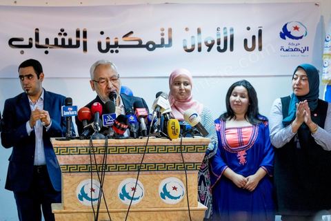 11 septembre 2014 : lors d'une conférence de presse en présence de Rached Ghannouchi, les jeunes d'Ennahdha ont présenté les jeunes candidats sur les listes d'Ennahdha. Sous le slogan "C'est le moment de laisser la place aux jeunes" une dizaine de candidats ont pris la parole pour se présenter. Les jeunes au nombre de 40 sur les listes se sentent encore délaissés au sein du parti.