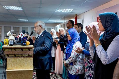 11 septembre 2014 : lors d'une conférence de presse en présence de Rached Ghannouchi, les jeunes d'Ennahdha ont présenté les jeunes candidats sur les listes d'Ennahdha. Sous le slogan "C'est le moment de laisser la place aux jeunes" une dizaine de candidats ont pris la parole pour se présenter. Les jeunes au nombre de 40 sur les listes se sentent encore délaissés au sein du parti.