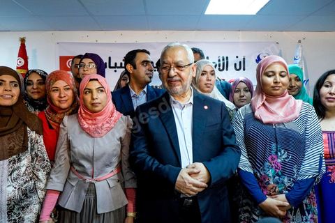 11 septembre 2014 : lors d'une conférence de presse en présence de Rached Ghannouchi, les jeunes d'Ennahdha ont présenté les jeunes candidats sur les listes d'Ennahdha. Sous le slogan "C'est le moment de laisser la place aux jeunes" une dizaine de candidats ont pris la parole pour se présenter. Les jeunes au nombre de 40 sur les listes se sentent encore délaissés au sein du parti.