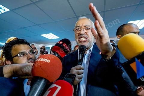 11 septembre 2014 : lors d'une conférence de presse en présence de Rached Ghannouchi, les jeunes d'Ennahdha ont présenté les jeunes candidats sur les listes d'Ennahdha. Sous le slogan "C'est le moment de laisser la place aux jeunes" une dizaine de candidats ont pris la parole pour se présenter. Les jeunes au nombre de 40 sur les listes se sentent encore délaissés au sein du parti.