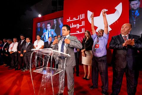29 septembre 2014 : Slim RIahi entouré de ses têtes de listes aux legislatives. Le président de l'Union patriotique libre (UPL) et son candidat à la présidentielle, Slim Riahi, a présenté les listes de son parti pour les prochaines législatives ainsi que son programme électoral, lors d'une conférence de presse au palais des congrès de Tunis. Slim Riahi s’est attaqué à Nida Tounes et à Ennahdha, l’un parce qu’il fonde sa démarche sur la diabolisation et l’autre pour avoir noué un deal avec les ex-Rcdistes.