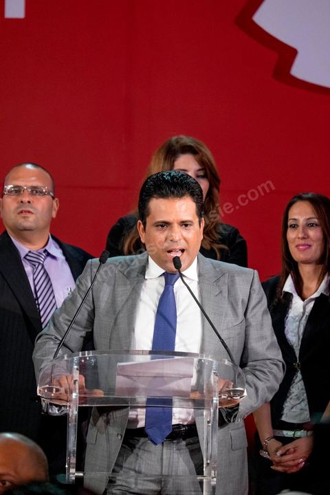29 septembre 2014 : Slim RIahi entouré de ses têtes de listes aux legislatives. Le président de l'Union patriotique libre (UPL) et son candidat à la présidentielle, Slim Riahi, a présenté les listes de son parti pour les prochaines législatives ainsi que son programme électoral, lors d'une conférence de presse au palais des congrès de Tunis. Slim Riahi s’est attaqué à Nida Tounes et à Ennahdha, l’un parce qu’il fonde sa démarche sur la diabolisation et l’autre pour avoir noué un deal avec les ex-Rcdistes.