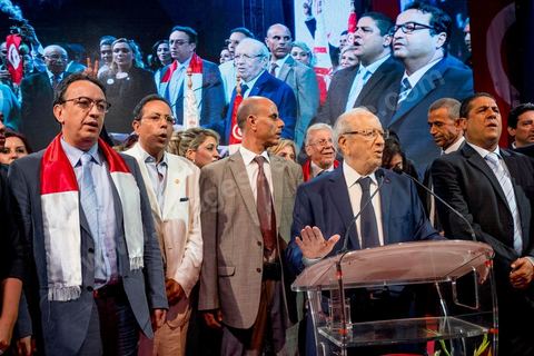 9 octobre 2014 : Béji Caïd Essebsi au meeting du parti Nidaa Tounes dans le quartier populaire de Mellassine à l'ouest de Tunis. Béji Caïd Essebsi, président du parti et candidat à la présidentielle, est venue soutenir la liste de Tunis 1 pour les legislatives avec un discours plein de promesses : «Mellassine souffre de pauvreté et de marginalisation. Cette situation ne saurait durer plus longtemps». 