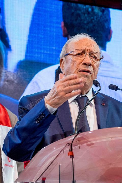 9 octobre 2014 : Béji Caïd Essebsi au meeting du parti Nidaa Tounes dans le quartier populaire de Mellassine à l'ouest de Tunis. Béji Caïd Essebsi, président du parti et candidat à la présidentielle, est venue soutenir la liste de Tunis 1 pour les legislatives avec un discours plein de promesses : «Mellassine souffre de pauvreté et de marginalisation. Cette situation ne saurait durer plus longtemps». 