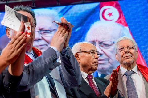 9 octobre 2014 : discours de Béji Caïd Essebsi au meeting du parti Nidaa Tounes dans le quartier populaire de Mellassine à l'ouest de Tunis. Béji Caïd Essebsi, président du parti et candidat à la présidentielle, est venue soutenir la liste de Tunis 1 pour les legislatives avec un discours plein de promesses : «Mellassine souffre de pauvreté et de marginalisation. Cette situation ne saurait durer plus longtemps». 